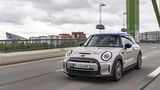 Der Mini Cooper SE MJ 2021 bietet auch den E-Spaßfaktor