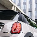 Der Mini Cooper SE wiegt 1.365 Kilogramm