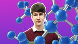 Bundessieg – 1. Preis Chemie 2021:  Nikola Ristic (18), Leipzig, Wilhelm-Ostwald-Schule      Projekt:   Wissenschaftliche Webprogrammierung zur Analyse und Visualisierung von Molekülstrukturen       Damit Proteine ihre Funktionen im Körper erfüllen können, ist ihre dreidimensionale Struktur entscheidend. Nikola Ristic widmete sich hier zwei wichtigen Aspekten: zum einen den Wassermolekülen, die oft im Innern großer Moleküle versteckt liegen und chemische Reaktionen beeinflussen, sowie zum anderen der Packungsdichte, die ein Indiz für die Stabilität von Proteinen ist. Der Jungforscher arbeitete insbesondere mit dem Computerprogramm Voronoia. Damit kann die Dichte von Molekülen und deren Hohlräume berechnet werden. Er optimierte das Programm und analysierte damit rund 160.000 Proteine und RNA-Moleküle, deren Daten er in einer eigenen Datenbank abspeicherte. Mit seinem Webtool ist es künftig möglich, die innere Struktur und die Dichte von Molekülen innerhalb kurzer Zeit sichtbar zu machen.