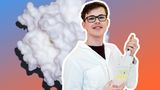 Bundessieg – 1. Preis Biologie 2021:  Marik Müller (17), Potsdam, Hermann-von-Helmholtz-Gymnasium      Projekt:   Inaktivierung des Antibiotikums Florfenicol       Das Antibiotikum Florfenicol wird in der Landwirtschaft und der Aquakultur besonders häufig eingesetzt. Allerdings gelangt das Medikament auch in Böden und Gewässer, was die Entstehung resistenter Keime fördert. Marik Müller aus Potsdam entwickelte eine Methode, welche das Antibiotikum spaltet, bevor es in die Umwelt gelangt. Dafür nutzt er das Enzym Hydrolase. Mit molekularbiologischen Methoden konnte er die Hydrolase in einer besonders aktiven Form in Bakterien herstellen und mithilfe der Kernspinresonanzspektroskopie die Spaltung des Florfenicol-Moleküls analysieren. Damit das Verfahren nicht zu teuer wird, koppelte der Jungforscher das Enzym an Trägermaterialien wie Kieselsäure oder Kieselgel. Dadurch geht die Hydrolase nicht verloren und der Antibiotikafilter kann wiederholt verwendet werden.