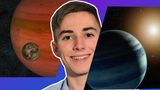 Bundessieg – 1. Preis Geo- und Raumwissenschaften 2021:  Lukas Weghs (17), Kempen, Thomaeum – Städtisches Gymnasium Kempen      Projekt:   Photometric search for Exomoons by using deep learning and a convolutional neural network       Die Astronomie kennt mittlerweile mehr als 4000 Exoplaneten. Darunter versteht man Himmelskörper, welche um einen anderen Stern als die Sonne kreisen. Bei keinem dieser Exoplaneten konnte bislang jedoch ein dazugehöriger Mond nachgewiesen werden. Lukas Weghs aus Kempen sorgte bei Jugend Forscht mit einen selbstlernenden Programm für Aufsehen, welches hilft, mögliche Exomonde zu detektieren. Sobald ein Himmelskörper aus Sicht der Erde vor einem Stern vorbeizieht, senkt er dessen Helligkeit minimal nach einem definierten Muster. Ein vorhandener Exomond würde dieses Muster noch etwas mehr verändern. So helfen die Algorithmen des Jungforschers, astronomische Helligkeitsmessungen nach Spuren von Exomonden zu durchsuchen.