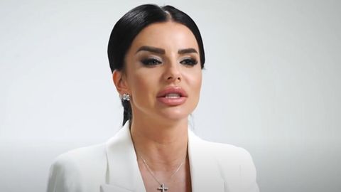 Ehemalige t.A.T.u-Sängerin Julia Wolkowa kündigt mit einem Wahlwerbe-Video ihre Kandidatur für die Duma an