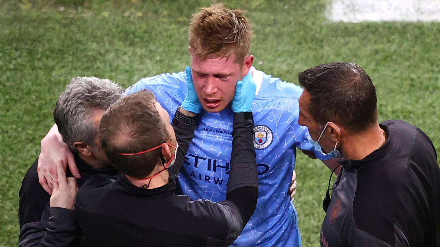 Kevin De Bruyne nach seinem Zusammenprall im Dhampions-League-Finale