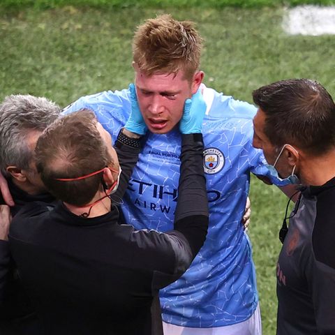 Kevin De Bruyne nach seinem Zusammenprall im Dhampions-League-Finale