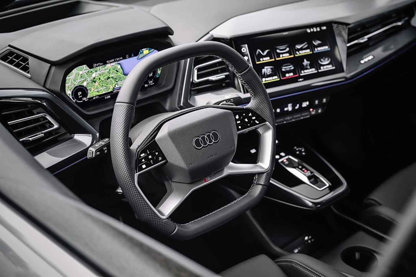 Abholung: Das Interieur ähnelt den Audis mit Verbrennungsmotor