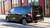 Das Heck des Citroën ë-Spacetourer ähnelt dem seiner technischen Brüder sehr