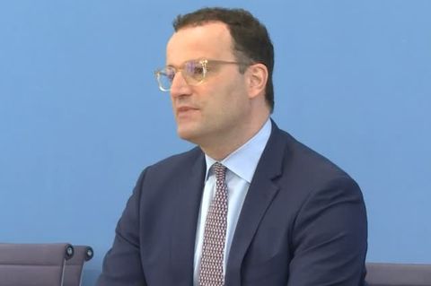 Bundesgesundheitsminister: Spahn zu Skandal um Corona-Teststationen: "Betrug ist eine Sauerei"