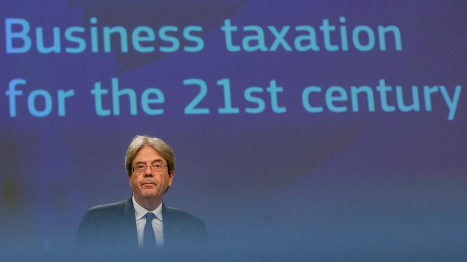 EU-Wirtschaftskommissar Gentiloni während einer Pk zur Unternehmenssteuerung in der EU
