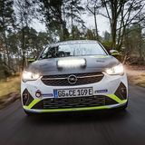 Das Fahrwerk ist beim Opel Corsa e-Rallye deutlich anders abgestimmt, als beim Serienmodell