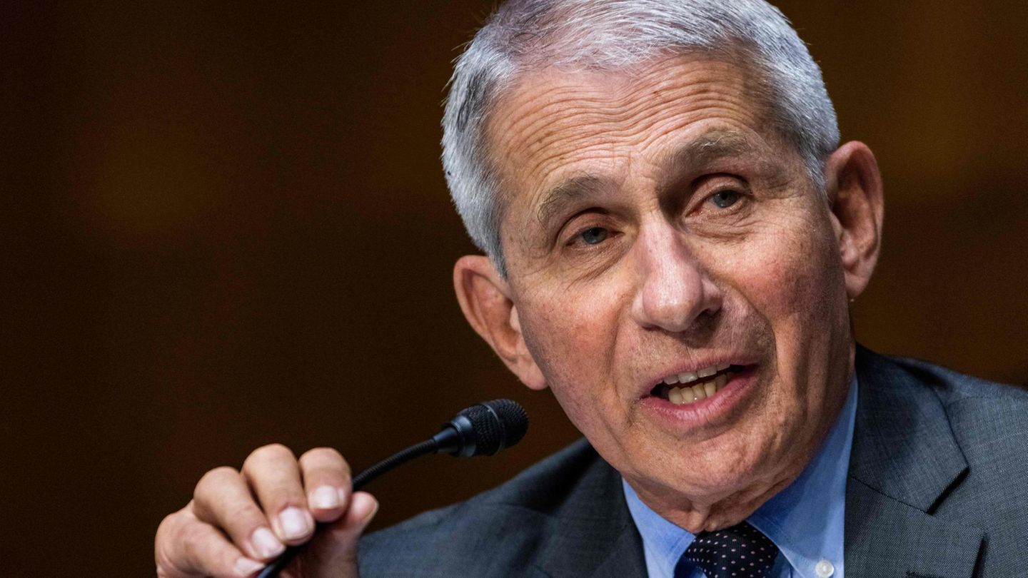 Corona Mails Von Anthony Fauci Geben Einblick Ins Chaos Unter Trump Stern De