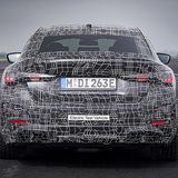 Der BMW i4 M50 hat einen Allradantrieb, der sich aus zwei E-Maschinen zusammensetzt: vorne sind es 190 kW / 258 PS und hinten 23