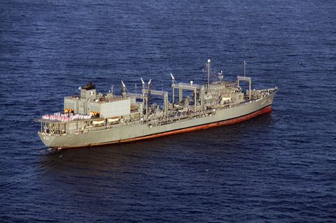 Das Schiff "Charg" der iranischen Marine.