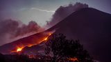 Pacaya in Guatemala  Der 2550 Meter hohe Vulkan gehört zu den aktivsten in der Region, und die neuen Lavaströme haben in den vergangenen Wochen zahlreiches Acker- und Weideland zerstört.