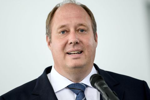 Kanzleramtschef Helge Braun spricht