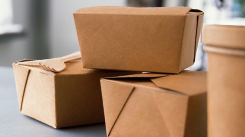Verpackungen im Test: Schädliche Chemikalien landen im Fast-Food-Essen