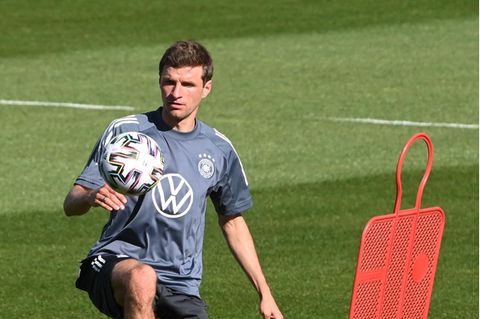 Orkan oder laues Lüftchen: Thomas Müller während des Trainings in Seefeld