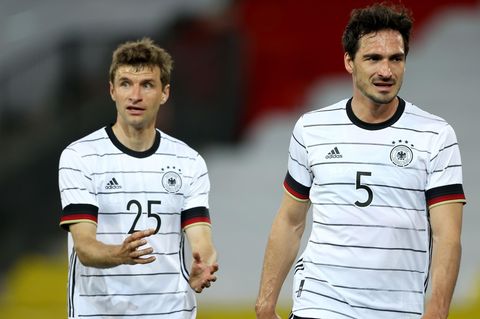 Als wären sie weg gewesen: Thomas Müller und Mats Hummels im Testspiel gegen Dänemark vor der Fußall-EM