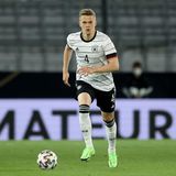 Note: 4. Matthias Ginter Sah früh gelb, war sonst aber oft wachsam im Zweikampf und erfüllte seinen Part solide. Er half nach Müllers Fehlpass tatkräftig mit, die gefährliche Situation zu klären, als er Sterling störte, mit dem er sich mehrere herzerfrischende Zweikämpfe lieferte. Bei den Gegentoren sah er so unglücklich aus wie die gesamte Defensive.