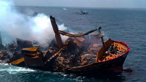 Sri Lanka: Containerschiff sinkt nach Feuer – mit Chemikalien an Bord