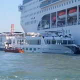 Erst im Juni 2019 war im den Giudecca-Kanal die "MSC Opera" beim Navigieren außer Kontrolle geraten und hatte ein Flussschiff gerammt.