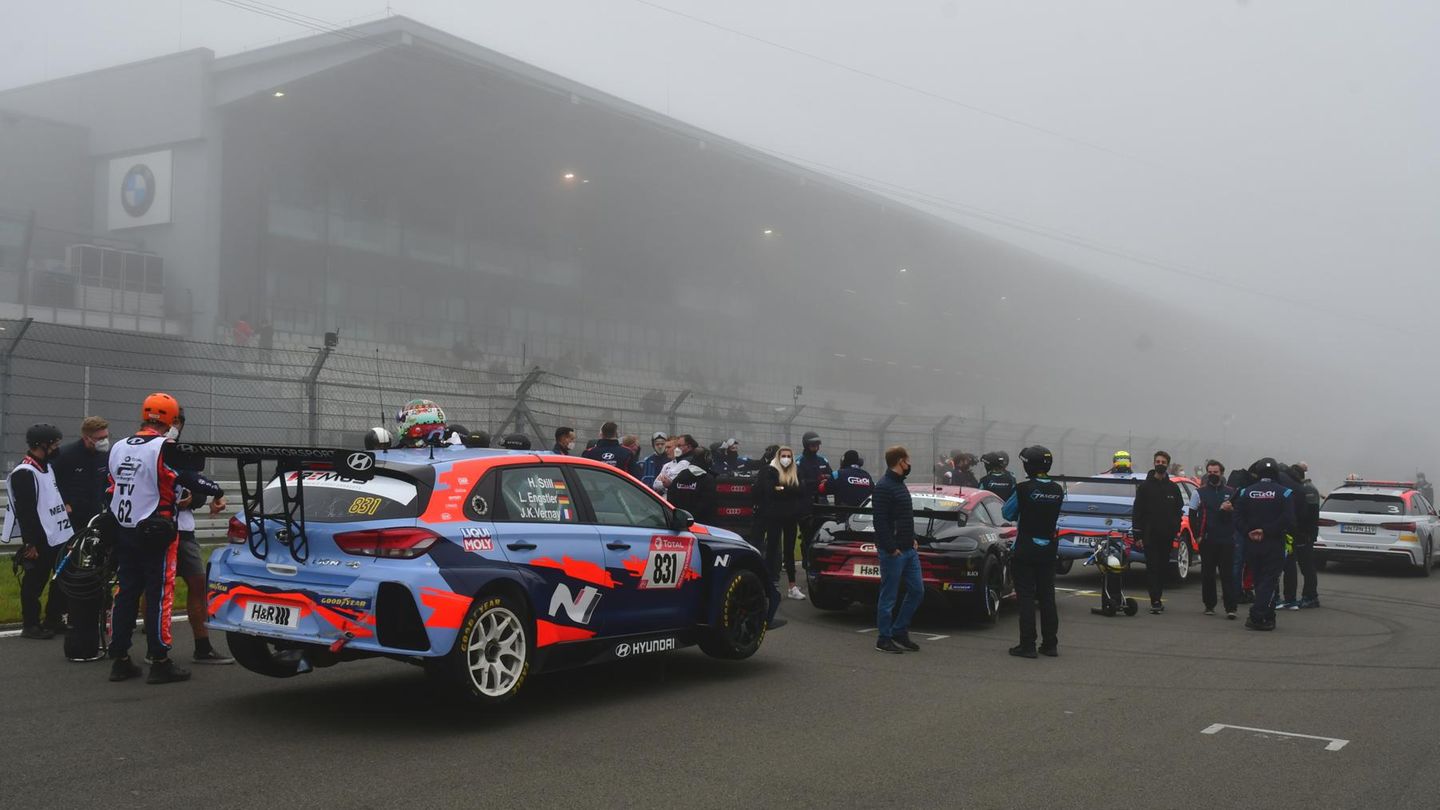 Im Nebel wird am Sonntag gewartet, bis um 12 Uhr neu gestartet wurde.