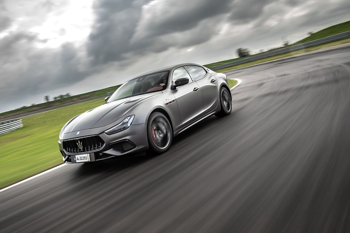 Maserati gibt als Durchschnittsverbrauch 12,8 l/100 km an