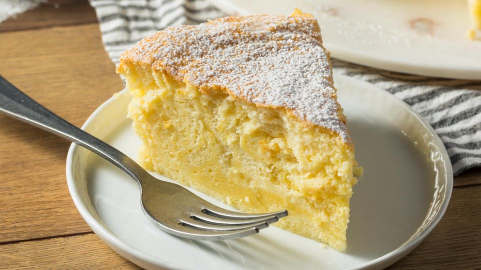Käsekuchen Käsekuchen-Blitzrezept: Diese Köstlichkeit gelingt mit nur drei Zutaten
