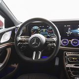 Das Cockpit ist mit neuen Materialien versehen