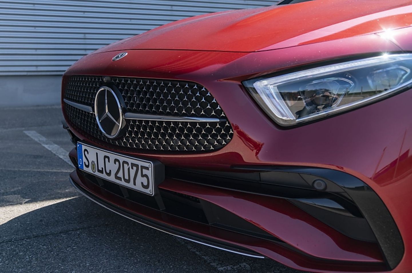 Der Mercedes CLS 300d kostet 67.187,40 Euro