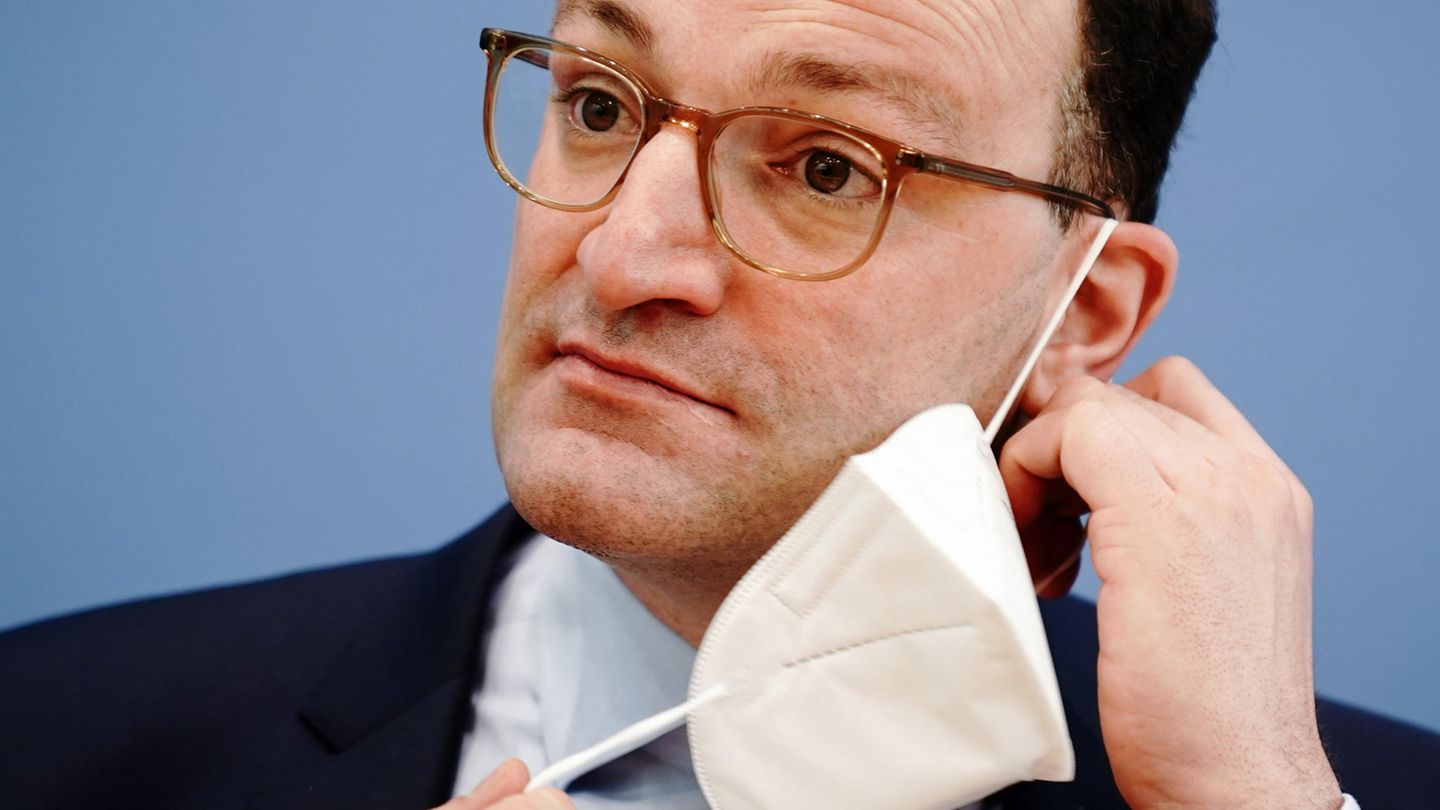 The situation of the morning: debates of the Bundestag on the subject of the masks of Spahn
