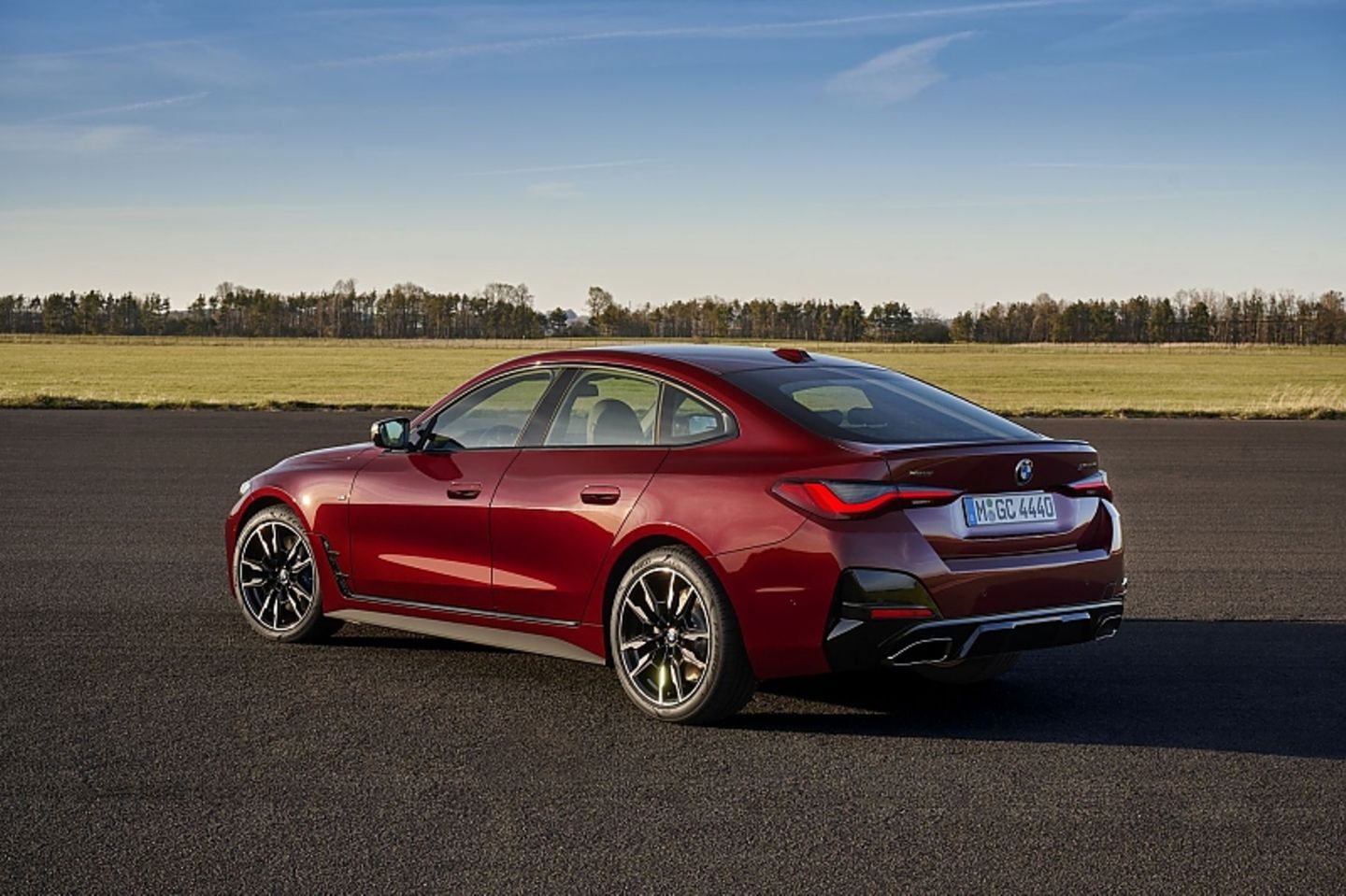 Das BMW 4er Gran Coupé M440i xDrive hat 275 kW/374 PS