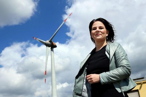 Kanzlerkandidatin Annalena Baerbock geriet durch zu spät gemeldete Einnahmen und unpräzise Angaben zu Mitgliedschaften unter Druck