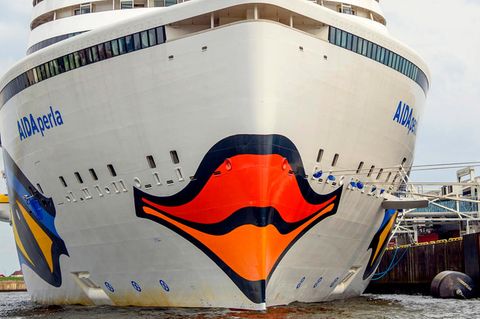Die Aida Perla im Hamburger Hafen