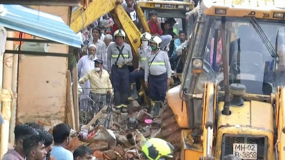 Video: Mindestens elf Tote bei Gebäudeeinsturz in Mumbai Video: Mindestens elf Tote bei Gebäudeeinsturz in Mumbai