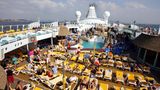 Der Begriff "das Clubschiff" war damals der Schwerpunkt der Marketing-Kampagne. Alle waren miteinander per Du. Später wurden immer mehr Familien zur Zielgruppe, und 2013 wurde das Wort Clubschiff aus dem Aida-Vokabular gestrichen.