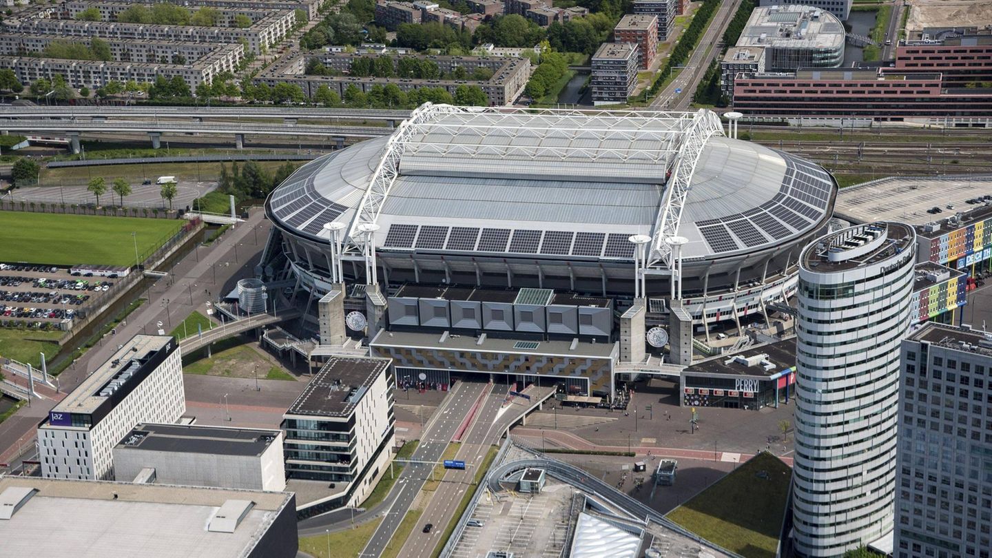 Stadion der Fußball-EM 2021: Johann-Cruyff-Arena in Amsterdam