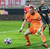 Lukas Hradecky aus Finnland (Bayer Leverkusen)