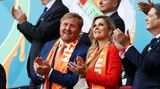 In Amsterdam zum ersten Spiel der Niederländer geben sich König Willem-Alexander und Königin Maxima die Ehre