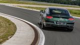 Das elektronisch geregelte Hinterachsdifferenzial hilft bei Kurvenfahrten