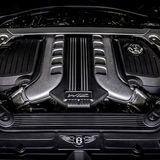 Der W12-Motor leistet 485 kW / 659 PS