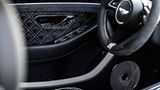 Auch im Bentley Continental GT Speed regiert feine Handwerkskunst