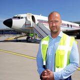 Bild 1 von 13 der Fotostrecke zum Klicken:  Jens-Peter Franz ist der Projektleiter der Demontage der Boeing 707 am Rande des Flugfeldes am Hamburg Airport.