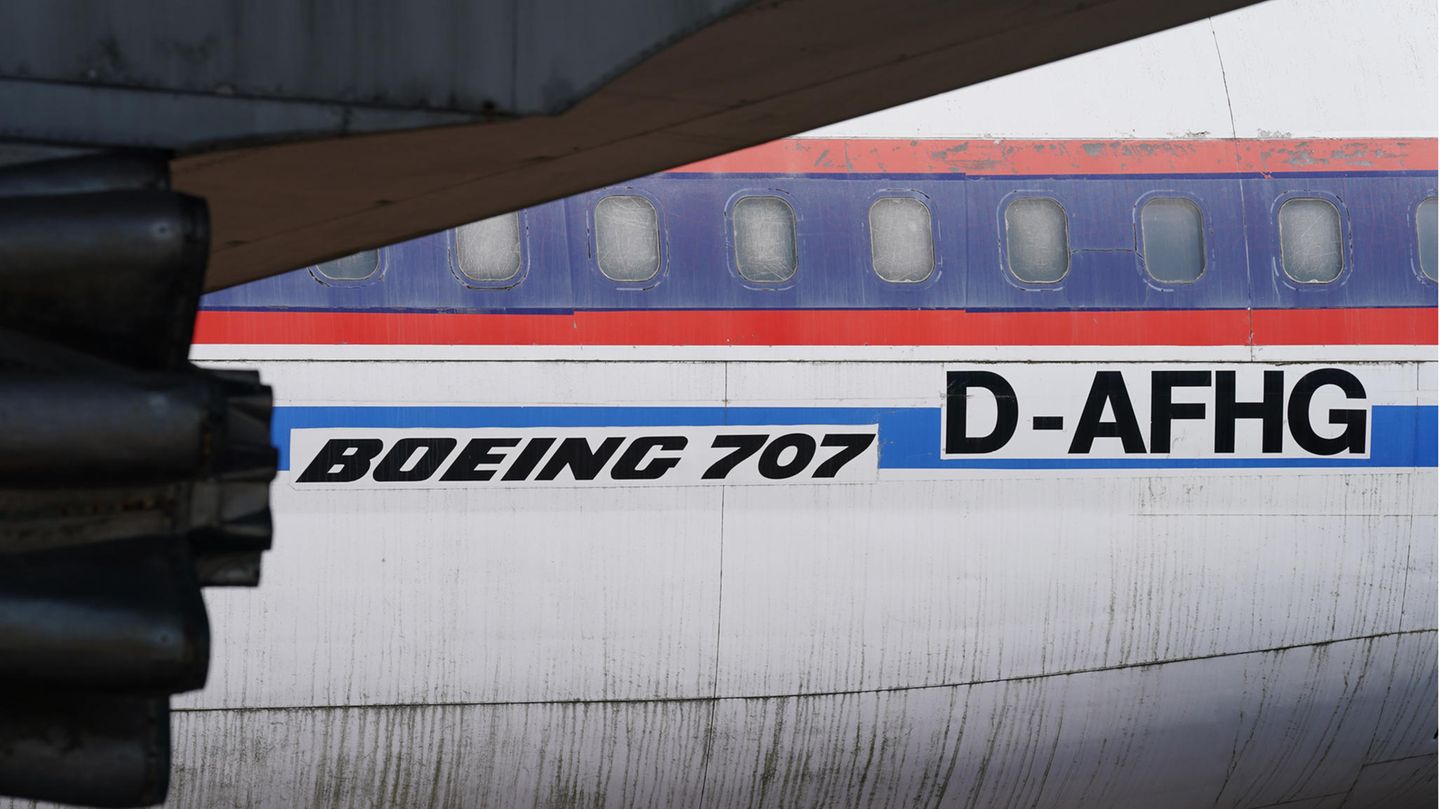 Mit der Boeing 707-430 begann Ende der 1950er Jahre das Jetzeitalter der Zivilluftfahrt. Diese Maschine war 15 Jahre lang für Lufthansa weltweit im Einsatz, ehe sie in Hamburg abgestellt wurde.