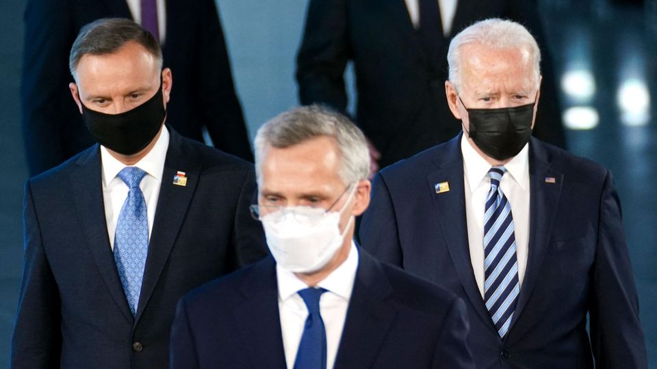 Von links: Polens Präsident Andrzej Duda, Nato-Generalsekretär Jens Stoltenberg und US-Präsident Joe Biden