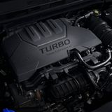 Der Einliter Dreizylindermotor meldet sich akustisch zu Wort, wenn es mal forcierter zur Sache geht