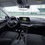 Im Innenraum regiert Hartplastik