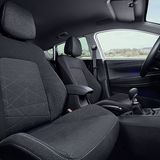 Die Vordersitze sind bequem