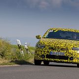 In den Kurven ist noch eine Wankneigung festzustellen