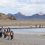 Ausritt am Ufer des Namtso, einem Salzsee: Die Journalisten bereisten nicht nur die Hauptstadt Lhasa, sondern auch die Provinz Dangxiong weiter nördlich.
