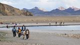 Ausritt am Ufer des Namtso, einem Salzsee: Die Journalisten bereisten nicht nur die Hauptstadt Lhasa, sondern auch die Provinz Dangxiong weiter nördlich.